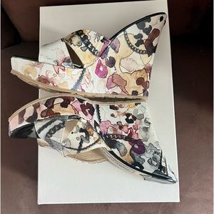 Jimmy Choo size 5 wedge